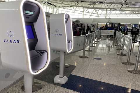 Clear expands to 2 additional airports in California