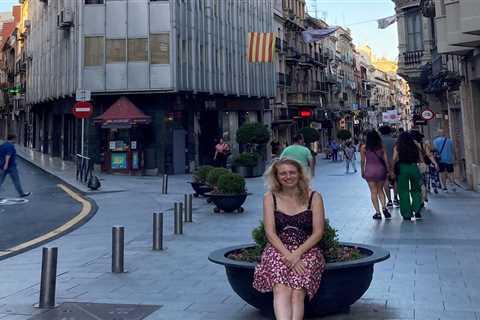 Wine and Chips: A Local Specialty of Reus, Spain