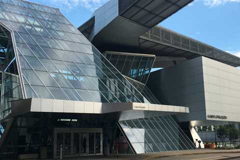 Exploring the Vibrant Art Scene: Top Art Museums in Akron, Ohio